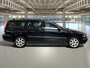 Volvo V70 2.4 Comfort Line Nieuwe koppeling, trekhaak, verwarmde stoelen...