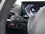 BMW 3-Serie Touring 330e | M-Pakket | BMW LED | Panormadak | Curved Display | HUD | M-Sportstoelen | Ele.verstelbare stoelen + geheugen | Camera | DAB | Adaptieve Cruise Control | Ele. kofferdeksel |
