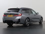 BMW 3-Serie Touring 330e | M-Pakket | BMW LED | Panormadak | Curved Display | HUD | M-Sportstoelen | Ele.verstelbare stoelen + geheugen | Camera | DAB | Adaptieve Cruise Control | Ele. kofferdeksel |
