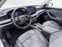 Skoda Superb Combi 1.5 TSI First Edition | Pano dak | Trekhaak | Camera | Elek Achterklep | ACC | Stoelverwarming v+a |
