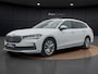 Skoda Superb Combi 1.5 TSI First Edition | Pano dak | Trekhaak | Camera | Elek Achterklep | ACC | Stoelverwarming v+a |