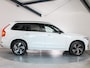 Volvo XC90 2.0 T8 Recharge AWD Plus Dark, 455PK, Longrange, Trekhaak draaibaar, Pilot Assist, Zeer nette auto!