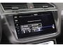 Volkswagen Tiguan Allspace 1.5 TSI, 2x R-line, Blackstyle, 7-Persoons, Panoramadak, Head-up Display, ACC, Apple CarPlay/Android Auto, Digitale Cockpit, Stoelverwarming,