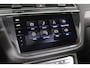 Volkswagen Tiguan Allspace 1.5 TSI, 2x R-line, Blackstyle, 7-Persoons, Panoramadak, Head-up Display, ACC, Apple CarPlay/Android Auto, Digitale Cockpit, Stoelverwarming,