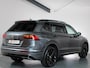 Volkswagen Tiguan Allspace 1.5 TSI, 2x R-line, Blackstyle, 7-Persoons, Panoramadak, Head-up Display, ACC, Apple CarPlay/Android Auto, Digitale Cockpit, Stoelverwarming,