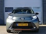 Toyota Aygo X 1.0 VVT-i S-CVT Limited | AUTOMAAT | Vouw Dak | Stoelverwarming | Navigatie | Start/Stopknop | Parkeercamera Achter | Climate Control | Parkeersensoren Rondom |