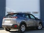 Peugeot 2008 1.2 PureTech Active Pack | 100PK | Trekhaak | Cruise Control | Parkeer Sensoren Achter | Airco | Navigatie | Climate Control |