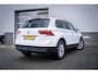 Volkswagen Tiguan 1.4 TSI Comfortline Business | Achteruitrijcamera | Parkeersensor voor en achter | Trekhaak