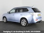 Mitsubishi Outlander 2.0 PHEV instyle | Trekhaak | Stoelverwarming | Schuif-/Kanteldak |