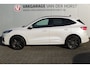 Ford Kuga 2.5-225pk Plug-in Hybrid ST-Line X. Hybride rijden voor een reële prijs ! Autm. airco dual, side- en lane assist, adaptieve cruise cntrl, camera v+a, stoel-, stuur- en voorraamverw., elektr. achterklep, metallic lak, navigatie, telefoonvoorb. etc.