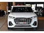 Audi Q3 35 TFSI 3x S-line. ACC, Camera, Matrix, Dodehoek, Stoelverw!