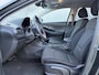 Hyundai i30 1.0 T-GDi MHEV Comfort Smart / Stoel-/Stuurverwarming / Cruise Control / Achteruitrijcamera / Navigatie d.m.v. Apple Carplay/Android Auto / Winterset /