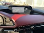 Mazda 3 2.0 e-SkyActiv-X M Hybrid 180 Luxury | Lederen bekleding| Apple Car play| Led koplampen | Voorstoelen verwarmd| Pasrkeersensors voor en achter|