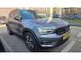 Volvo XC40 2.0 T4 R-Design | Panoramadak | Keyless Entry / start | BLIS | Adaptive Cruiscontrol | PDC V+A en Camera | Elektrische stoelbediening | Stoelverwarming |