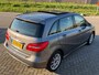 Mercedes-Benz B-klasse 180 Ambition HOGE INSTAP! PANORAMA l LEER l XENON l NAVI l AIRCO l PDC l LED! NIEUWSTAAT! 2e eigenaar!