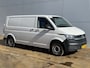 Volkswagen e-Transporter 113PK L2H1 138KM WLTP Trekhaak 100% Elektrisch Transporter Airco Stoelverwarming Parkeersensoren