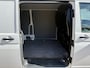 Volkswagen e-Transporter 113PK L2H1 138KM WLTP Trekhaak 100% Elektrisch Transporter Airco Stoelverwarming Parkeersensoren