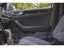 Volkswagen T-Roc 1.5 TSI R-Line Business+ IQ LIGHT | CAMERA | BLIND SPOT | ACC | STOEL- EN STUURVERWARMING