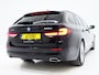 BMW 5-Serie Touring 530e xDrive | Leder | Trekhaak | Camera | Adaptive Cruise | Stoelverwarming | DAB | Carplay