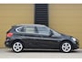 BMW 2-Serie Active Tourer 220i Centennial High Executive * Head-up * LED * Panoramadak * Lichtpakket * Dealeronderhouden *
