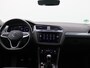 Volkswagen Tiguan 1.5 TSI Life Business 130PK Trekhaak, 19" LM Velgen, Navi, Achteruitrijcamera, Parkeersensoren voor en achter, Alarm