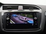 Volkswagen Tiguan 1.5 TSI Life Business 130PK Trekhaak, 19" LM Velgen, Navi, Achteruitrijcamera, Parkeersensoren voor en achter, Alarm