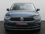 Volkswagen Tiguan 1.5 TSI Life Business 130PK Trekhaak, 19" LM Velgen, Navi, Achteruitrijcamera, Parkeersensoren voor en achter, Alarm