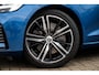 Volvo V60 2.0 T6 Recharge AWD R-Design | Trekhaak | Adaptive Cruise Control | BLIS | Memory Seats | 19" | Stoel & Stuurverwarming | Actieve Bochtverlichting | CarPlay |