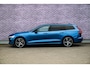 Volvo V60 2.0 T6 Recharge AWD R-Design | Trekhaak | Adaptive Cruise Control | BLIS | Memory Seats | 19" | Stoel & Stuurverwarming | Actieve Bochtverlichting | CarPlay |