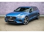 Volvo V60 2.0 T6 Recharge AWD R-Design | Trekhaak | Adaptive Cruise Control | BLIS | Memory Seats | 19" | Stoel & Stuurverwarming | Actieve Bochtverlichting | CarPlay |