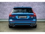 Volvo V60 2.0 T6 Recharge AWD R-Design | Trekhaak | Adaptive Cruise Control | BLIS | Memory Seats | 19" | Stoel & Stuurverwarming | Actieve Bochtverlichting | CarPlay |