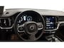 Volvo V60 2.0 B4 197 pk Automaat Momentum Pro Navigatie Climate control Adaptive cruise Control Led DAB Electrisch bedienbare achterklep Parkeer sensoren