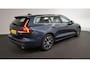 Volvo V60 2.0 B4 197 pk Automaat Momentum Pro Navigatie Climate control Adaptive cruise Control Led DAB Electrisch bedienbare achterklep Parkeer sensoren