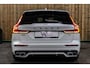 Volvo V60 2.0 T8 Twin Engine AWD R-Design *Pano*H/K*Head-Up*Keyless*