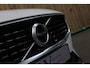 Volvo V60 2.0 T8 Twin Engine AWD R-Design *Pano*H/K*Head-Up*Keyless*
