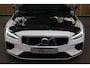 Volvo V60 2.0 T8 Twin Engine AWD R-Design *Pano*H/K*Head-Up*Keyless*