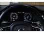 Volvo V60 2.0 T8 Twin Engine AWD R-Design *Pano*H/K*Head-Up*Keyless*