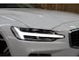 Volvo V60 2.0 T8 Twin Engine AWD R-Design *Pano*H/K*Head-Up*Keyless*