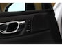 Volvo V60 2.0 T8 Twin Engine AWD R-Design *Pano*H/K*Head-Up*Keyless*