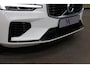 Volvo V60 2.0 T8 Twin Engine AWD R-Design *Pano*H/K*Head-Up*Keyless*