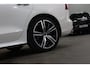 Volvo V60 2.0 T8 Twin Engine AWD R-Design *Pano*H/K*Head-Up*Keyless*