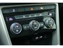 Volkswagen T-Roc 1.5 150pk TSI Bj21. Adap Cruise, Carplay/Android Navi, Clima, PDC V+A, 17"LMV Haak 1500kg