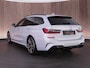 BMW 3-Serie M340i xDrive Touring 374pk High Executive |Hockenheim Silver|M-sport stoelen|Laser LED|HUD|Apple Carplay|parkeercamera|stoelverwarming|ACC|19" lichtmetalen velgen|