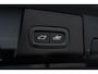Volvo XC60 T6 Plug-in hybrid AWD Ultra Black Edition | Google | Long Range | Harman Kardon Audio | Head-up Display | 360 Graden Camera | Panoramadak | Elektrisch Verstelbare Voorstoelen | Stoel-/Stuurverwarming | Keyless | Getint Glas | Dodehoekdetectie | LED Koplampen | 21" LM