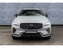 Volvo XC60 T6 Plug-in hybrid AWD Ultra Black Edition | Google | Long Range | Harman Kardon Audio | Head-up Display | 360 Graden Camera | Panoramadak | Elektrisch Verstelbare Voorstoelen | Stoel-/Stuurverwarming | Keyless | Getint Glas | Dodehoekdetectie | LED Koplampen | 21" LM