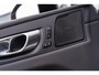 Volvo XC60 T6 Plug-in hybrid AWD Ultra Black Edition | Facelift | Google | Long Range | Harman Kardon Audio | Head-up Display | 360 Graden Camera | Panoramadak | Elektrisch Verstelbare Voorstoelen | Stoel-/Stuurverwarming | Keyless | Getint Glas | Dodehoekdetectie | LED Koplampen | 21" LM