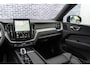 Volvo XC60 T6 Plug-in hybrid AWD Ultra Black Edition | Google | Long Range | Harman Kardon Audio | Head-up Display | 360 Graden Camera | Panoramadak | Elektrisch Verstelbare Voorstoelen | Stoel-/Stuurverwarming | Keyless | Getint Glas | Dodehoekdetectie | LED Koplampen | 21" LM