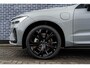 Volvo XC60 T6 Plug-in hybrid AWD Ultra Black Edition | Facelift | Google | Long Range | Harman Kardon Audio | Head-up Display | 360 Graden Camera | Panoramadak | Elektrisch Verstelbare Voorstoelen | Stoel-/Stuurverwarming | Keyless | Getint Glas | Dodehoekdetectie | LED Koplampen | 21" LM