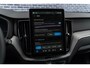 Volvo XC60 T6 Plug-in hybrid AWD Ultra Black Edition | Facelift | Google | Long Range | Harman Kardon Audio | Head-up Display | 360 Graden Camera | Panoramadak | Elektrisch Verstelbare Voorstoelen | Stoel-/Stuurverwarming | Keyless | Getint Glas | Dodehoekdetectie | LED Koplampen | 21" LM