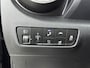 Hyundai Kona Electric EV PREMIUM 64 kWh | 3 FASE | WARMTEPOMP | LEDER | CLIMA | CRUISE ADAPTIEF | CAMERA | NAVI | STOEL- & STUURVERWARMING | 17'' LM VELGEN | PDC VOOR & ACHTER |